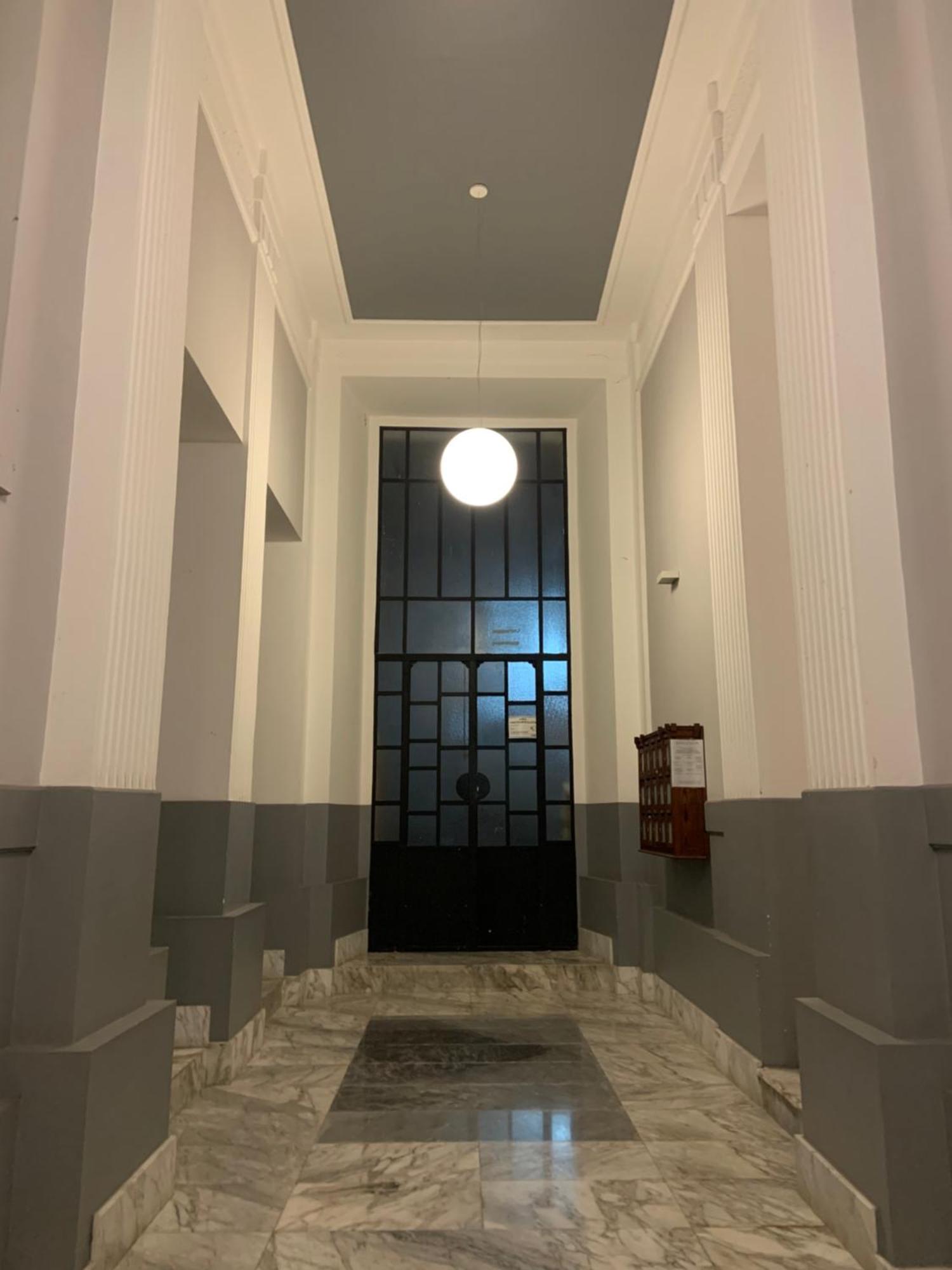 Bari Downtown Luxury Apartment Bagian luar foto